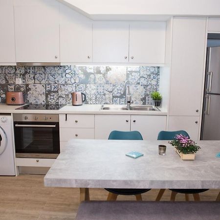 Stylish, Comfortable, Basement Loft-Like Apartment With Amenities 雅典 外观 照片